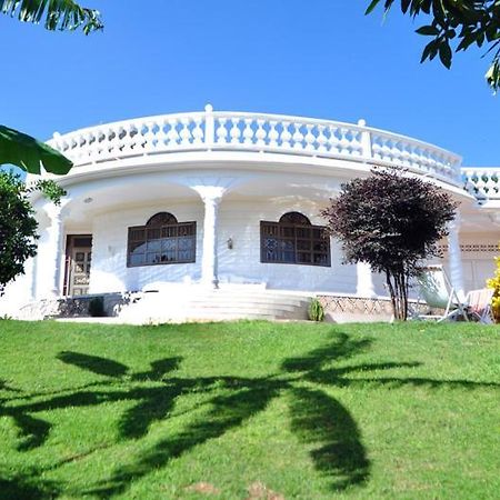 Villa Plot 4 Kavuma Close Kampala Exterior foto